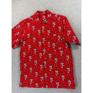 Wisconsin Badgers Logo Short Sleeve Button Down Campus Shirt‎ (Men's Medium) Red